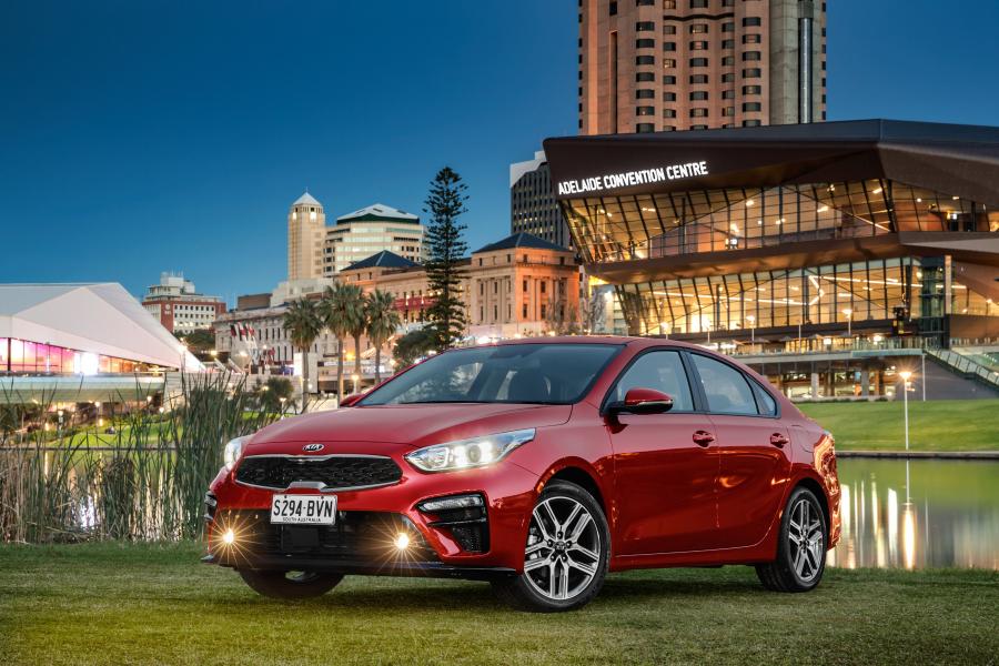  Kia Cerato Sport Plus 2018 года  (AU) (фото 1 из 16)